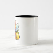 Niedliche Feenkatze mit Zitronen Zweifarbige Tasse (Mittel)