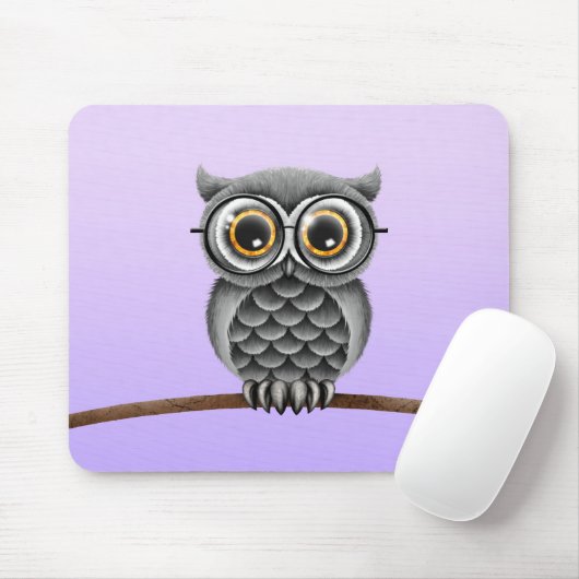 Niedliche flaumige graue Eule mit den Gläsern, Mousepad (Mit Mouse)