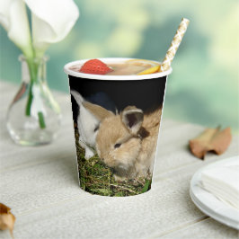 Niedliche, flauschige Bundsen Pappbecher