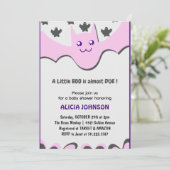 Niedliche Fledermaus Lila Little Boo Halloween Kin Einladung (Stehend Vorderseite)