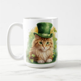 NIEDLICHE FLUFFY-KATZE, DIE FÜR STARTPATRICKS TAG  KAFFEETASSE