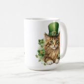 NIEDLICHE FLUFFY-KATZE, DIE FÜR STARTPATRICKS TAG  KAFFEETASSE (VorderseiteRechts)