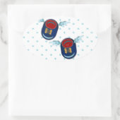 Niedliche Fluggeflügge kleine Schuhe in blau & rot Ovaler Aufkleber (Tasche)