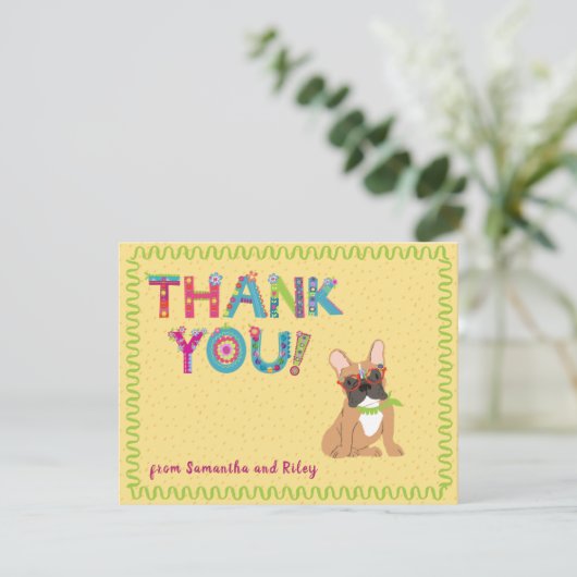 Niedliche französische Bulldoggen-Floral-Briefe    Dankeskarte (Stehend Vorderseite)