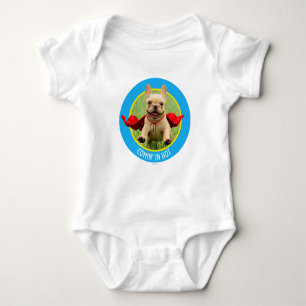 Niedliche französische Bulldoggesuperhero-Läufe Baby Strampler