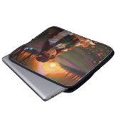 Niedliche Frau im Stile trauriger Anime bei Sonnen Laptopschutzhülle (Vorne Knopf)