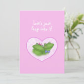 Niedliche Frösche im Herzen Valentinstag Feiertagskarte (Stehend Vorderseite)