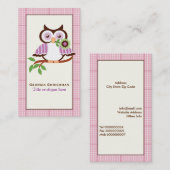Niedliche Frühlingseule auf einem Ast, rosa karier Visitenkarte (Vorne/Hinten)