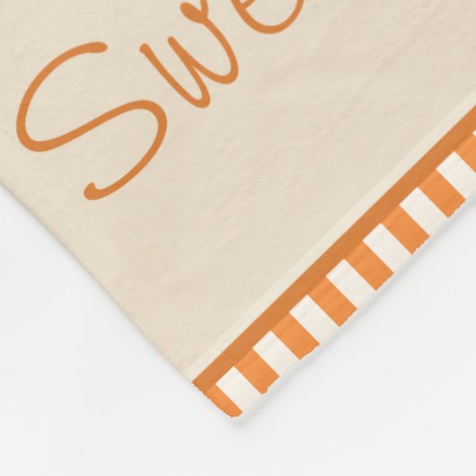Niedliche Fuchs- und Orangenstreifen| Personalisie Fleecedecke (Ecke)