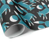 Niedliche Füchse und Mond-Muster in blau-weiß Geschenkpapier (Rolleneckpunkt)