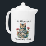 Niedliche Funny Yoga Cat im Looming Serenity Teatr<br><div class="desc">Fügen Sie unsere Niedliche Funny Yoga Cat in Blooming Serenity Tea Lover Teekanne zu Ihrem Küchen- & Esszubehör hinzu. Dieser niedliche Katzenteapot ist ein humorvolles Geschenk für jeden Teefreund, Katzenmutter, Katzenpapa oder Yogi, der seinen Koffein Liebe! Yoga Cat ist ein wunderschönes Aquarelldesign mit Blume, mit einem lustigen Spiel auf "Positive...</div>