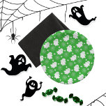 Niedliche Geister | Spinnen | Spider Webs Hallowee Pappteller<br><div class="desc">Niedliche Geister,  Spinnen und Spinnennetze auf grünem Hintergrund Halloween-Muster.</div>