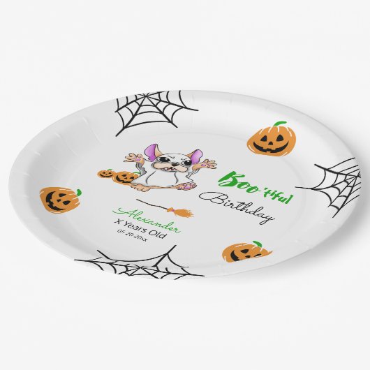 Niedliche Geisterkürbis Halloween Geburtstag Pappteller (Schrägansicht)