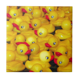 Niedliche gelbe Gummiduckies Fliese