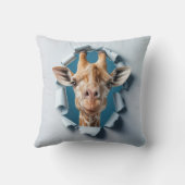 Niedliche Giraffe aus einem Papierloch Kissen (Rückseite)
