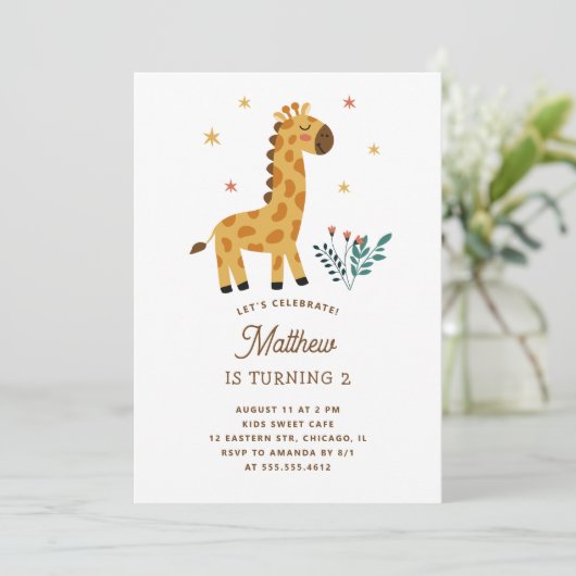 Niedliche Giraffe. Funny Safari Animal Kindergebur Einladung (Stehend Vorderseite)