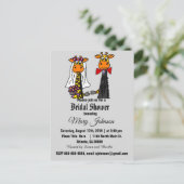 Niedliche Giraffe Wedding Cartoon Einladungspostkarte (Stehend Vorderseite)