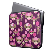 Niedliche Girly Pink Sock Affen Girls auf Lila Laptopschutzhülle (Vorderseite Links)
