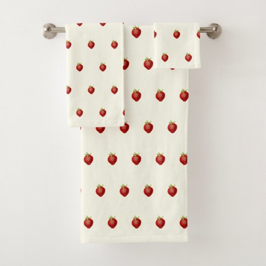 Niedliche Girly Strawberry auf Ivory White Badhandtuch Set (Insitu)