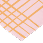 Niedliche Gitterlinien Muster Pastellrosa und Oran Tischdecke (Schrägansicht)