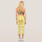 Niedliche glückliche Jellybohnen springende Cartoo Capri Leggings (Rückseite)