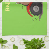 Niedliche glückliche Kuh, die einen roten Traktor- Geschirrtuch (Gefaltet)