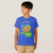 Niedliche, glückliche Schnecke auf einer Cartoon-I T-Shirt (Vorne ganz)