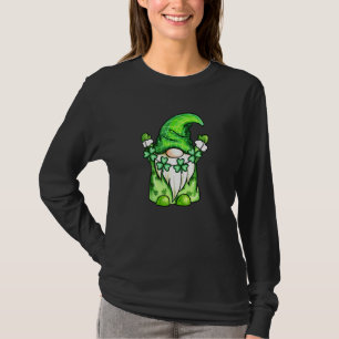 Niedliche Gnome grün mit Kleeblatt für St Patrick' T-Shirt