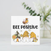 Niedliche Gnome und Bienenkarte (Stehend Vorderseite)