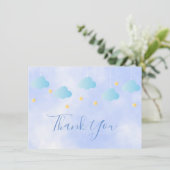 Niedliche Gold Stars Blue Clouds Script Vielen Dan Dankeskarte (Stehend Vorderseite)