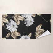 niedliche graue Blume mit braunem Blattmuster auf  Badehandtuch (Badehandtuch)