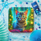 Niedliche graue Kätzchen mit Weihnachtsbäumen Pappteller (Party)