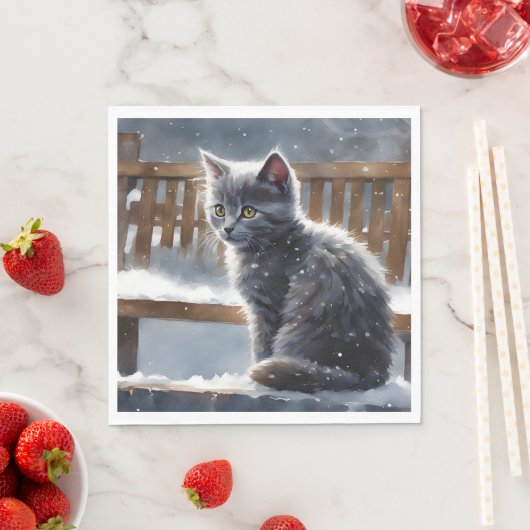 Niedliche graue Katze auf einer Schneedecke Serviette (Beispiel)