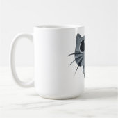 Niedliche graue Katze mit großen schwarzen Augen Kaffeetasse (Links)