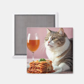Niedliche graue Katze mit Lasagna und Weinglas Magnet (Vorderseite/Rückseite)