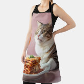 Niedliche graue Katze mit Lasagna und Weinglas Schürze (InSitu)