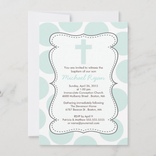 Niedliche Green Polka Dots Cross Taufe Einladung (Vorderseite)