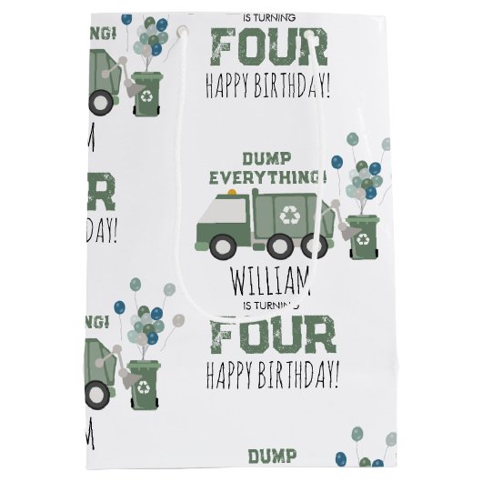 Niedliche grüne Recycelnd Lkw Kinder Name Alter Ge Mittlere Geschenktüte (Rückseite)