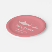 Niedliche Haie mit rosa Hintergrund | Babydusche Pappteller (Schrägansicht)