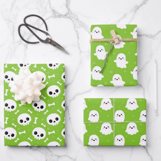 Niedliche Halloween-Geist- und Skulls-Muster Geschenkpapier Set (Vorderseite)