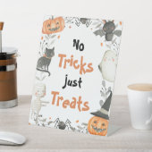 Niedliche Halloween Ghost No Tricks Nur Leckereien Sockelschild (In SItu)