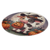 Niedliche Halloween-Hexenkuh Schneidebrett (Ecke)
