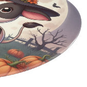 Niedliche Halloween-Hexenkuh Schneidebrett (Ecke)