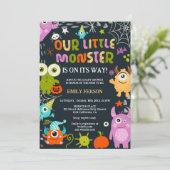 Niedliche Halloween-Kinderdusche Einladung (Stehend Vorderseite)