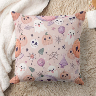 Niedliche Halloween Pumpkins & Ghosts auf rosa Nah Kissen
