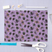 Niedliche Halloween-Spinnen auf Lila Seidenpapier (Handwerk)