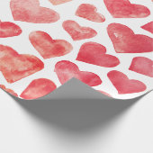 Niedliche handgezeichnet Wasserfarbenrote Herzen Geschenkpapier (Ecke)