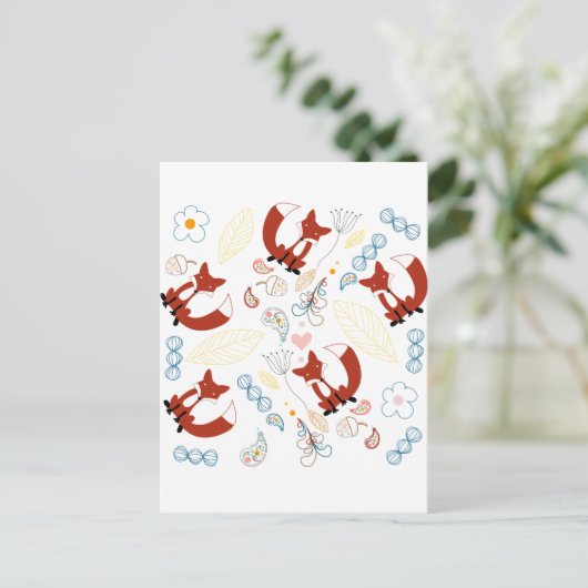 Niedliche, handgezogene Foxhörnchen in Gelb-Blau-R Postkarte (Stehend Vorderseite)