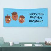 Niedliche Happy Acorns singen Cartoon für Kinder Banner (Messe)