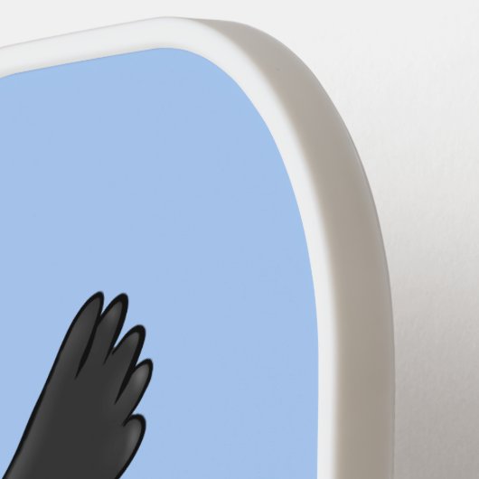 Niedliche Happy-Fying-Puffsängerin mit blauen Cart Pickleball Schläger (Linke Seite)